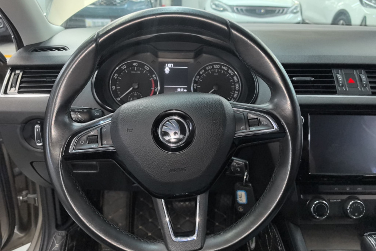 Skoda Octavia 2018 #11 Skoda Octavia 2018 car image #11