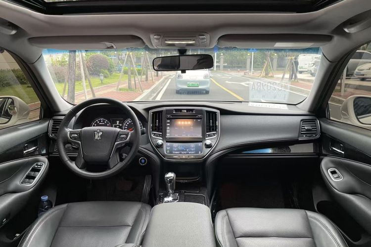 丰田 皇冠 2018 #11 丰田 皇冠 2018 汽车图片 #11