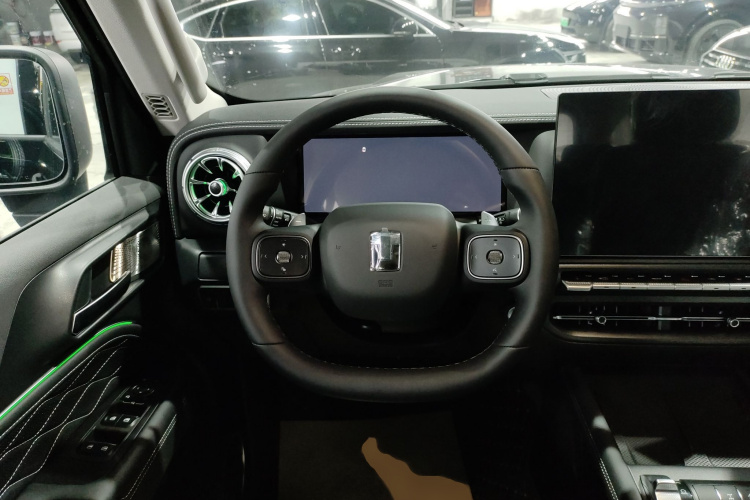 Tank 300 New Energy 2025 #11 Tank 300 New Energy 2025 car image #11