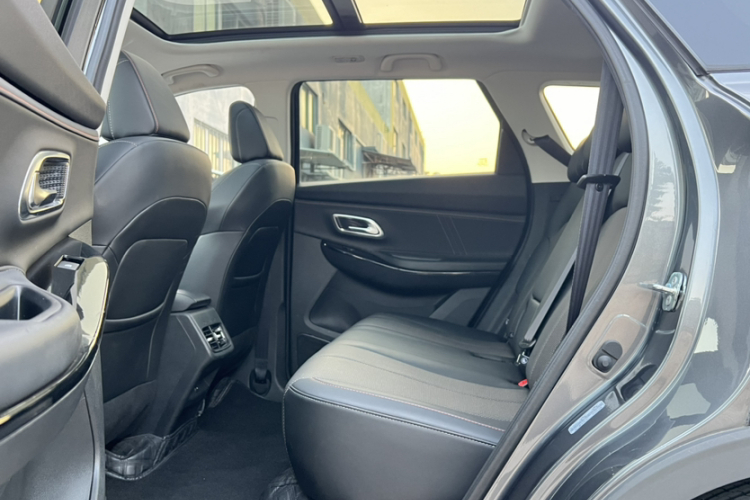 Changan X7 PLUS 2022 car image #11