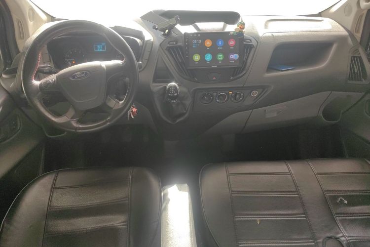 Ford Transit 2022 car image #11