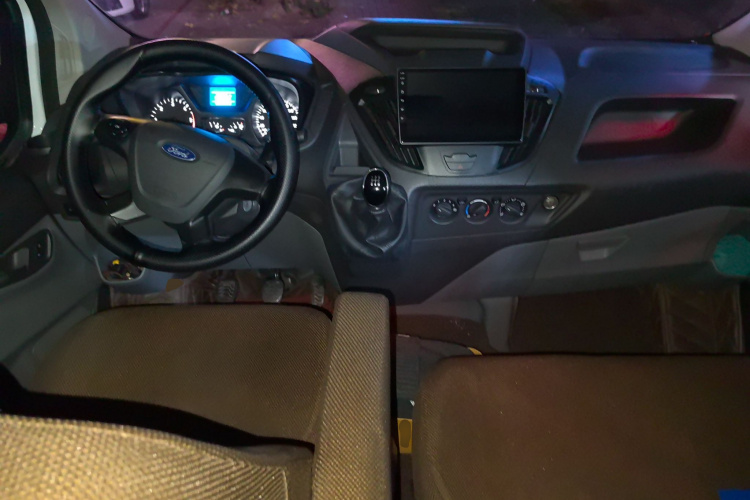 Ford E-Transit 2022 car image #11