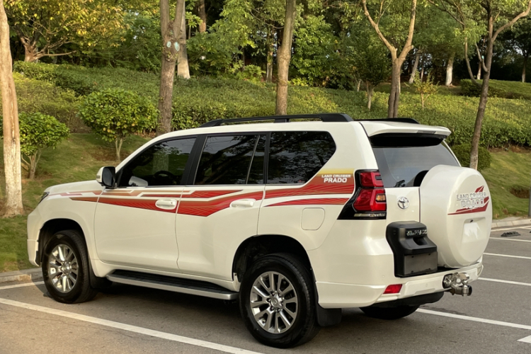Toyota Land Cruiser Prado 2020 #11 Toyota Land Cruiser Prado 2020 car image #11