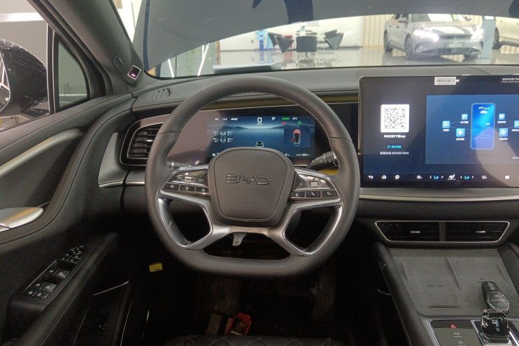 BYD Sea Lion 07 EV 2025 car image #11