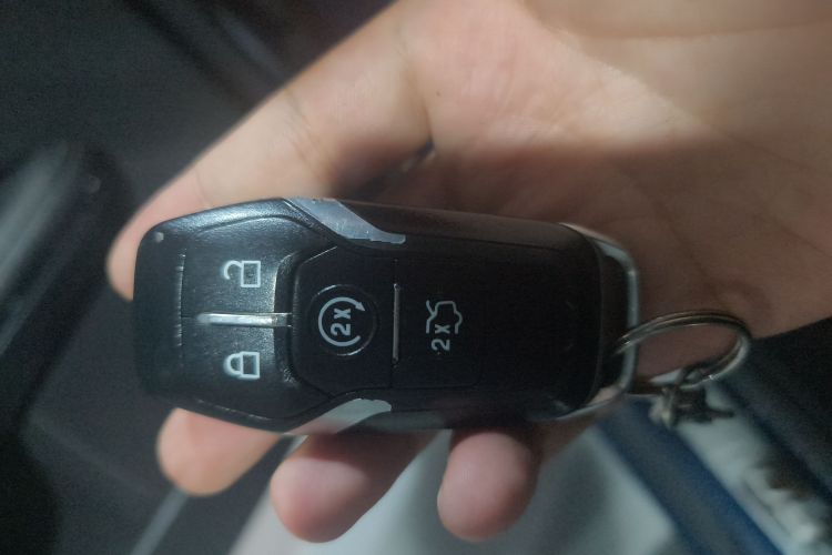 Ford Taurus 2017 #11 Ford Taurus 2017 car image #11