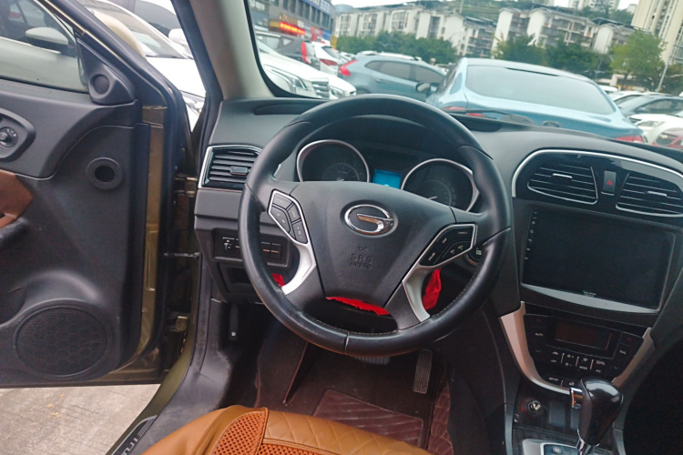 GAC Trumpchi GS5 Super 2015 #11 GAC Trumpchi GS5 Super 2015 car image #11