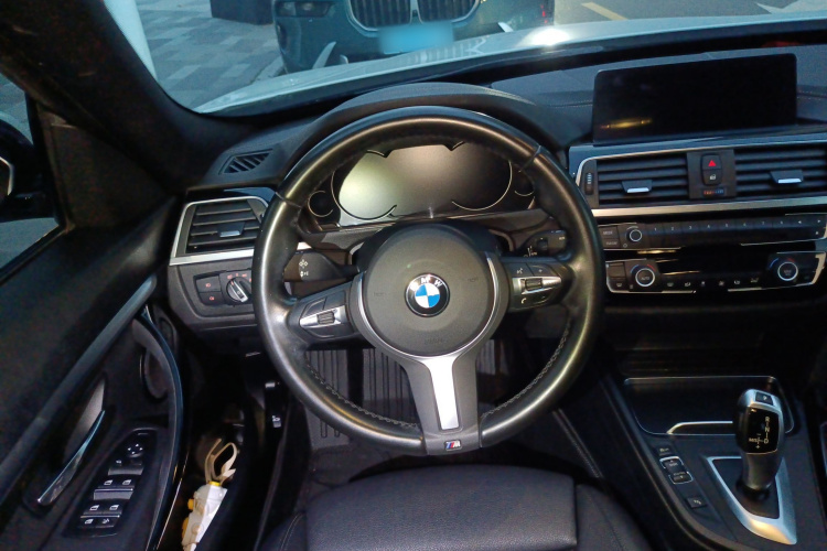 BMW 3 Series GT 2020 immagine di auto #11