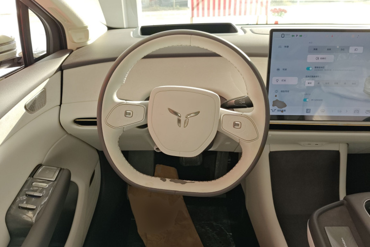 HongQi TianGong 05 2025 #11 HongQi TianGong 05 2025 car image #11