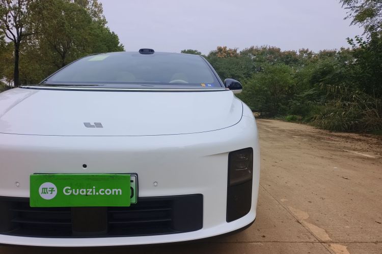 Li i6 2025 صورة سيارة #11