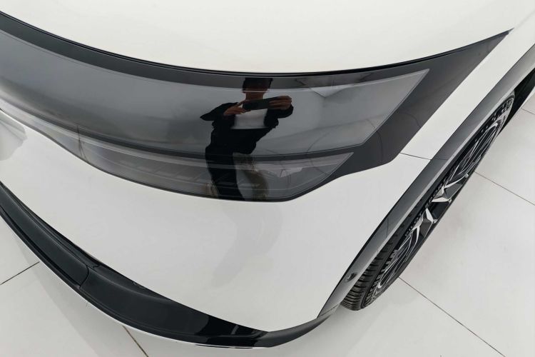 Zeekr 7X 2024 car image #11