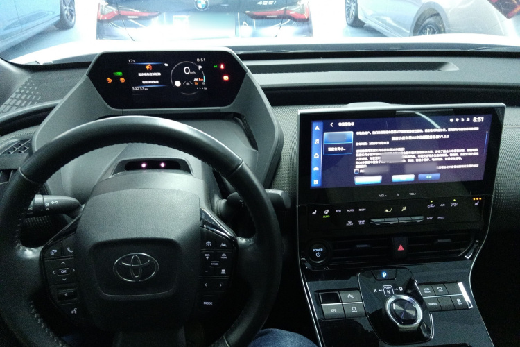 丰田 一汽丰田bZ4X 2023 汽车图片 #11