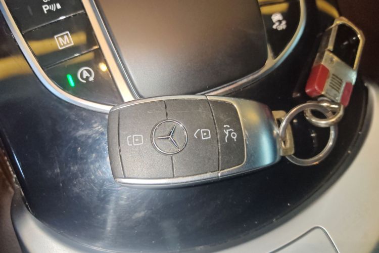 Mercedes-Benz GLC Class 2019 #11 Mercedes-Benz GLC Class 2019 immagine di auto #11