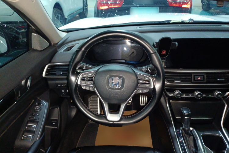 BYD F3R 2023 #11 BYD F3R 2023 car image #11