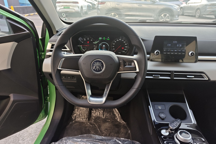 BYD Qin New Energy 2025 #11 BYD Qin New Energy 2025 car image #11