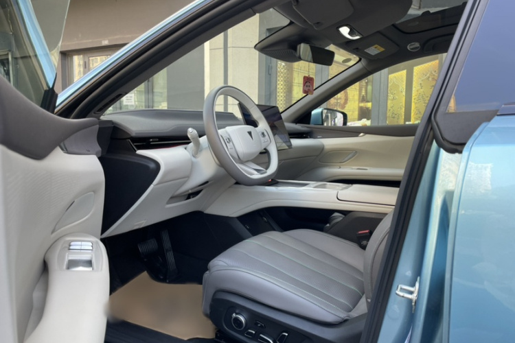 Deepal L07 2024 #11 Deepal L07 2024 car image #11