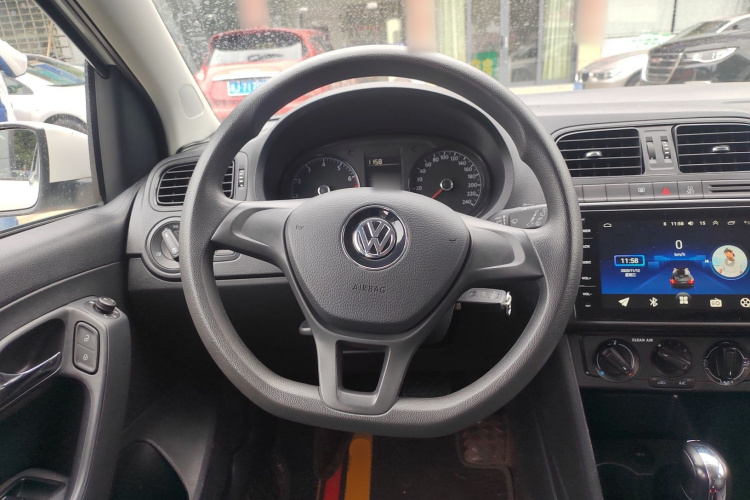 Polo 2019 car image #11