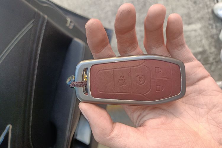 Ford Taurus 2016 car image #11