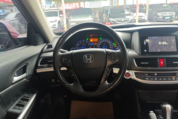 Honda CROSSTOUR 2015 car image #11