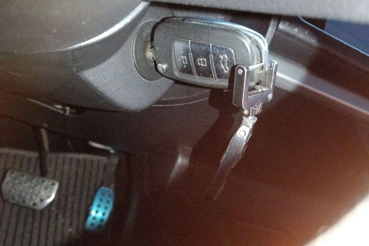 GEELY Vision X1 2019 #11 GEELY Vision X1 2019 car image #11