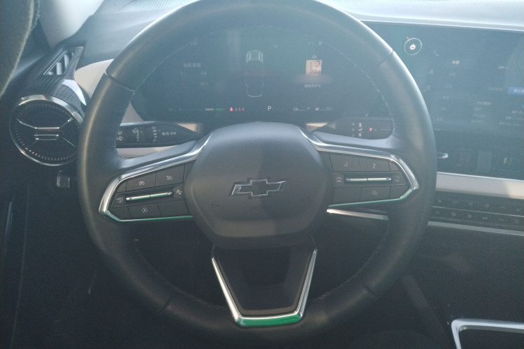 Chevrolet Equinox Plus 2024 #11 Chevrolet Equinox Plus 2024 car image #11