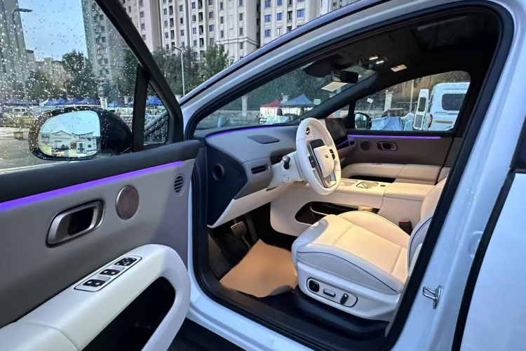 理想汽车 理想i6 汽车图片 #11