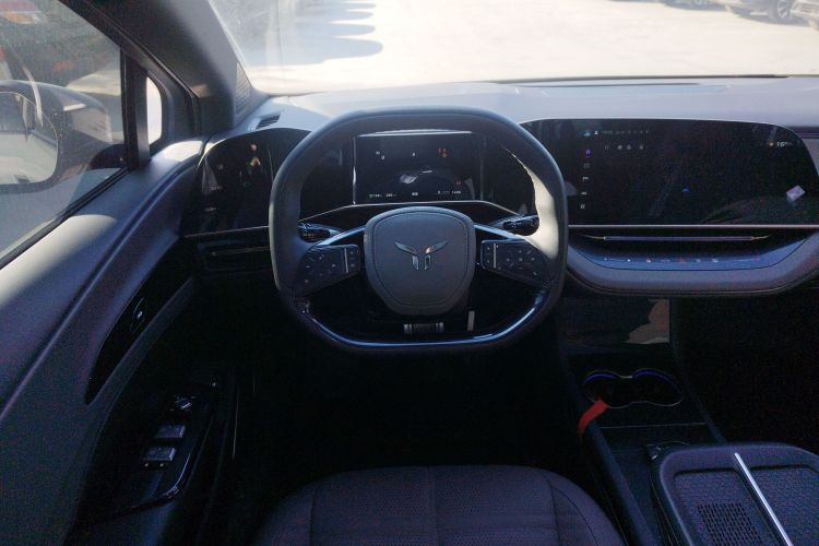 HongQi EH7 2024 car image #11