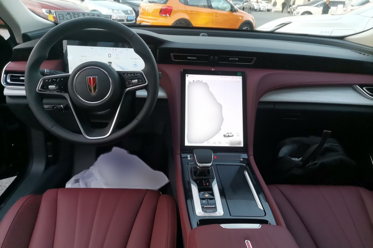 HongQi H5 PHEV 2025 #11 HongQi H5 PHEV 2025 car image #11