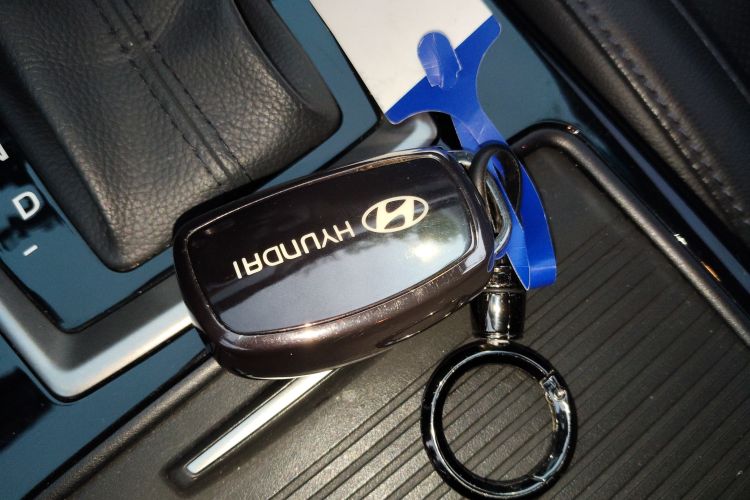 Hyundai Mistra 2017 car image #11