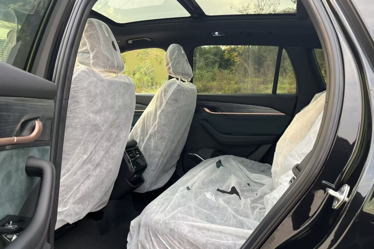 GEELY Monjaro MHEV 2025 #11 GEELY Monjaro MHEV 2025 car image #11