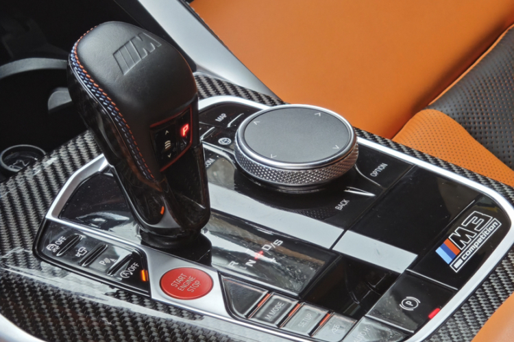 BMW M3 2023 immagine di auto #11