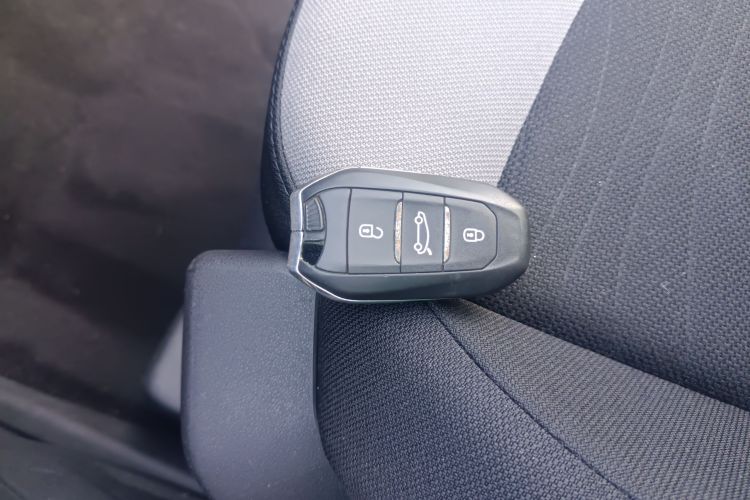 Citroen C4 PICASSO 2018 car image #11