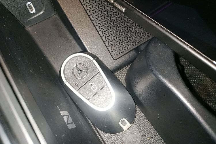 Mercedes-Benz EQE Class 2022 #11 Mercedes-Benz EQE Class 2022 car image #11