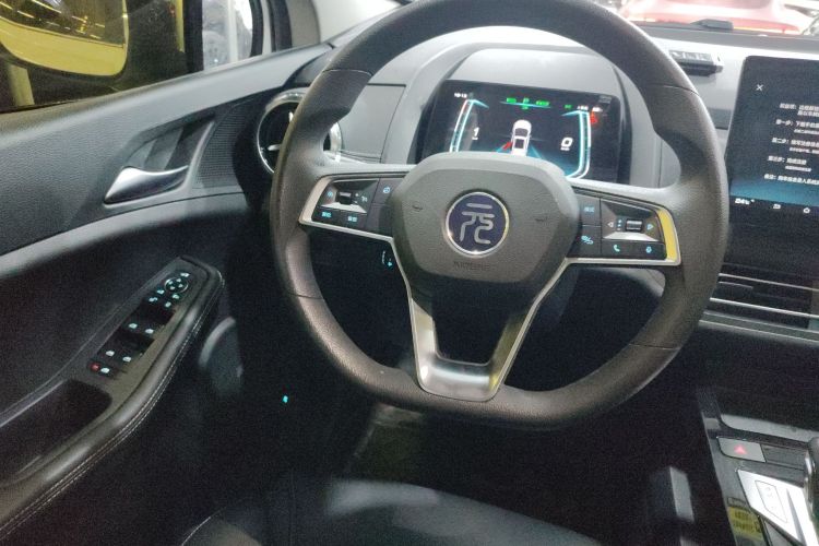 BYD Yuan 2020 immagine di auto #11