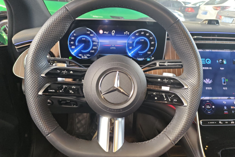 Mercedes-Benz EQE Class 2024 car image #11