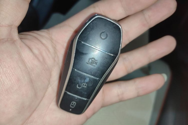 BYD Yuan 2022 #11 BYD Yuan 2022 immagine di auto #11