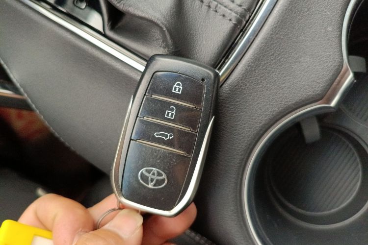 丰田 威飒 2022 汽车图片 #11