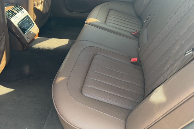 Volkswagen Pheaton 2016 immagine di auto #11