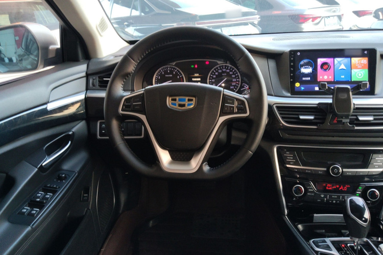 GEELY Ulion 2015 immagine di auto #11