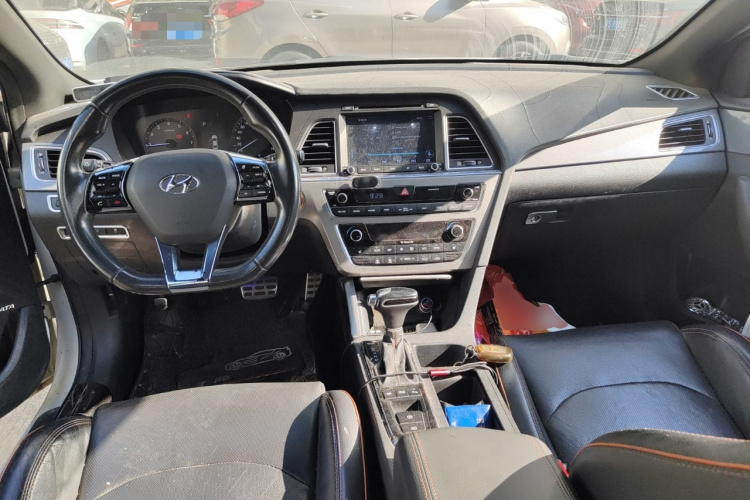 Hyundai Sonata NFC 2015 immagine di auto #11