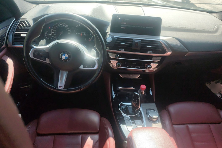 BMW X4 M40i 2019 #11 BMW X4 M40i 2019 car image #11