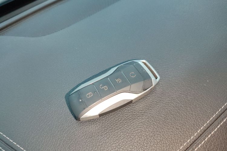 BYD Qin Pro New Energy 2018 immagine di auto #11