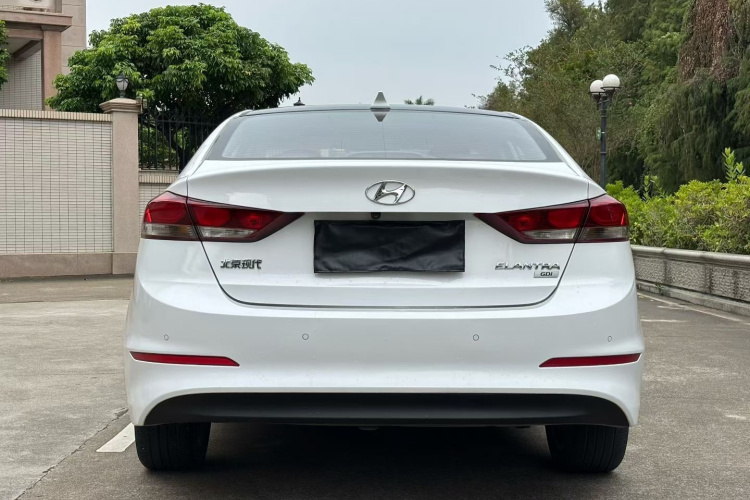Hyundai Elantra AD 2018 car image #11