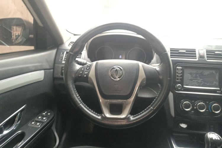 Forthing JOYEAR S50 2015 immagine di auto #11