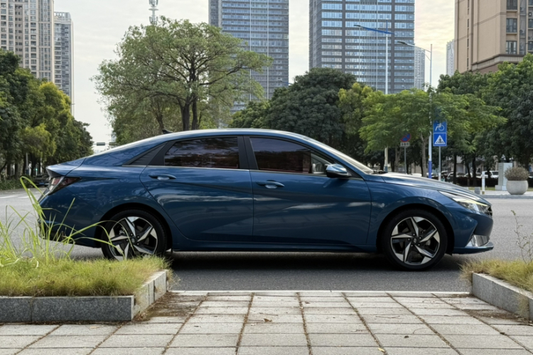 现代 伊兰特 2021 汽车图片 #11