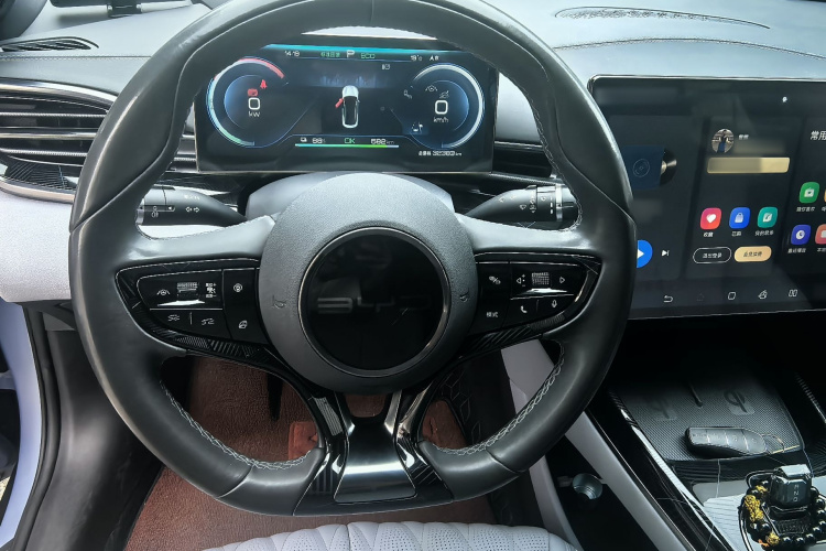 BYD Seal 2023 car image #11