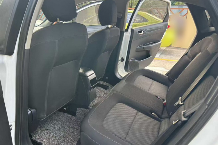 Citroen C4 C-Quatre 2018 car image #11