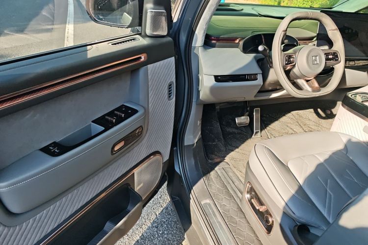 Zeekr MIX 2025 صورة سيارة #11