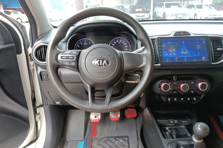 起亚 焕驰 2018 汽车图片 #11