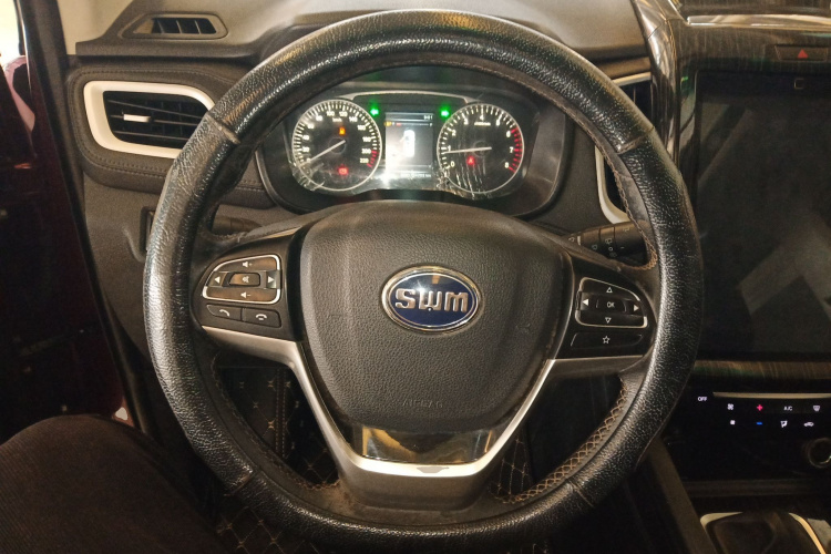 SWM X7 2016 imagen de coche #11