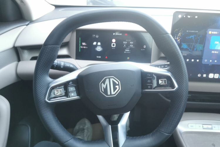 MG ES5 2024 #11 MG ES5 2024 car image #11